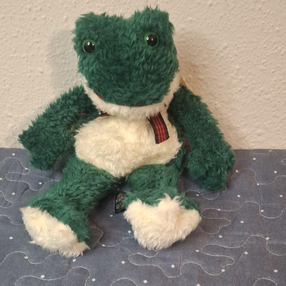 Russ Green Plush Fribbit Frog Toy NWT